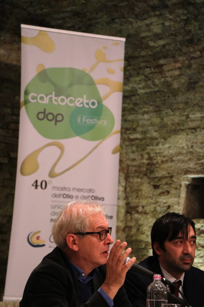 Umberto Palestini racconta il fotografo Dondero. Foto di Andrea Contenti. cartoceto-mariodondero-foto-di-andrea-contenti-02