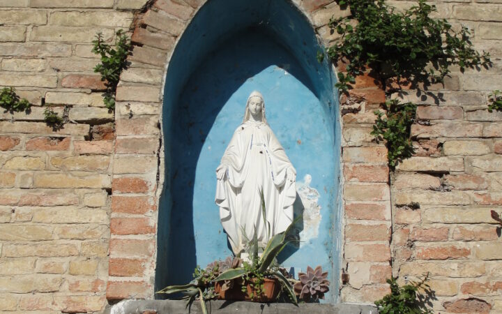 Restaurata la Madonna di Porta Marina